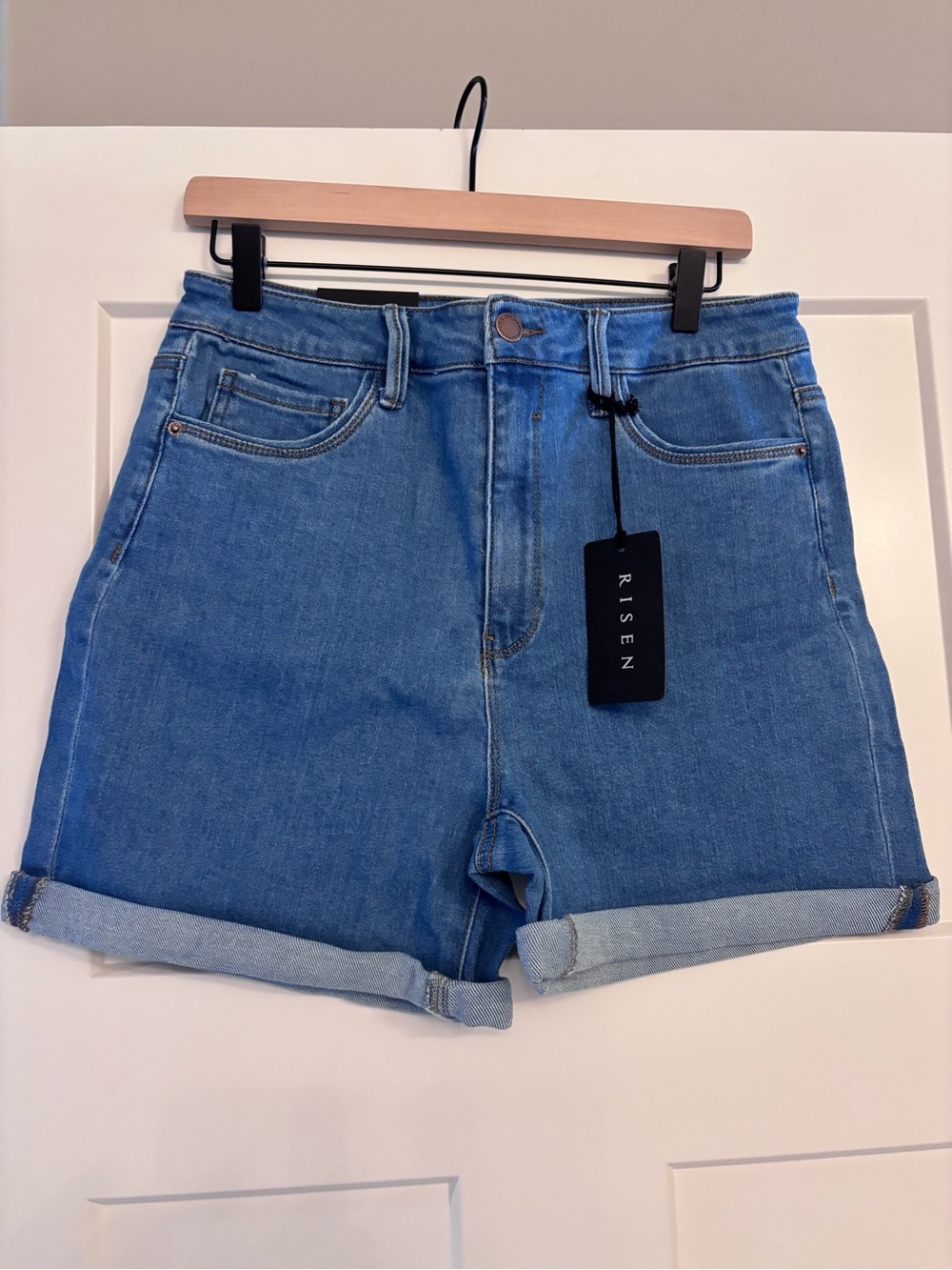 Risen High-Rise 90s shorts Blue Denim Cuffed Jean Shorts size large NWT